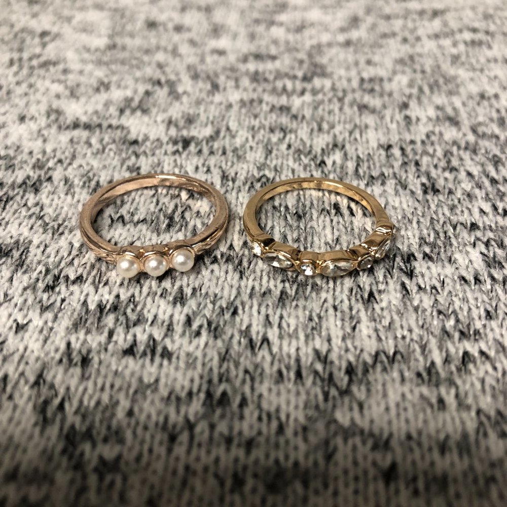 Gold Plated Pearl & Cubic Zirconia Rings Set of 2 - Picture 3 of 7